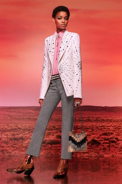 Look 10